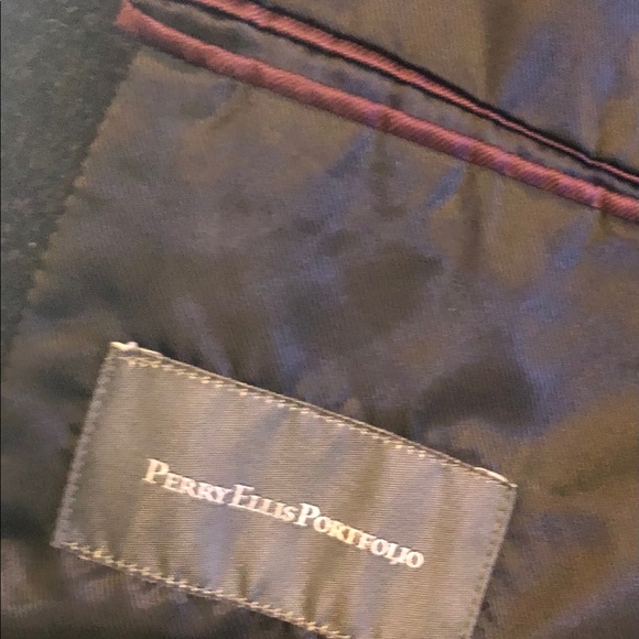 Men’s Coat - Picture 5 of 7